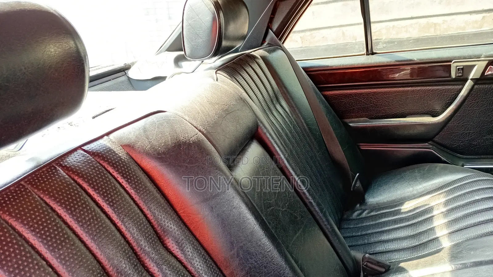 Mercedes-Benz E220 1995 Green