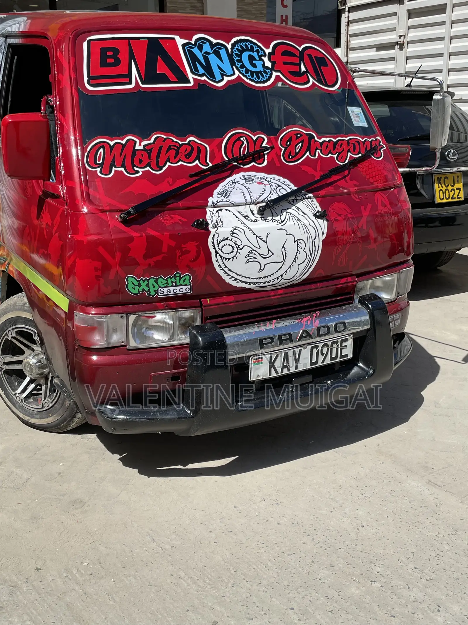 Nissan Caravan (Urvan) 2001 Red