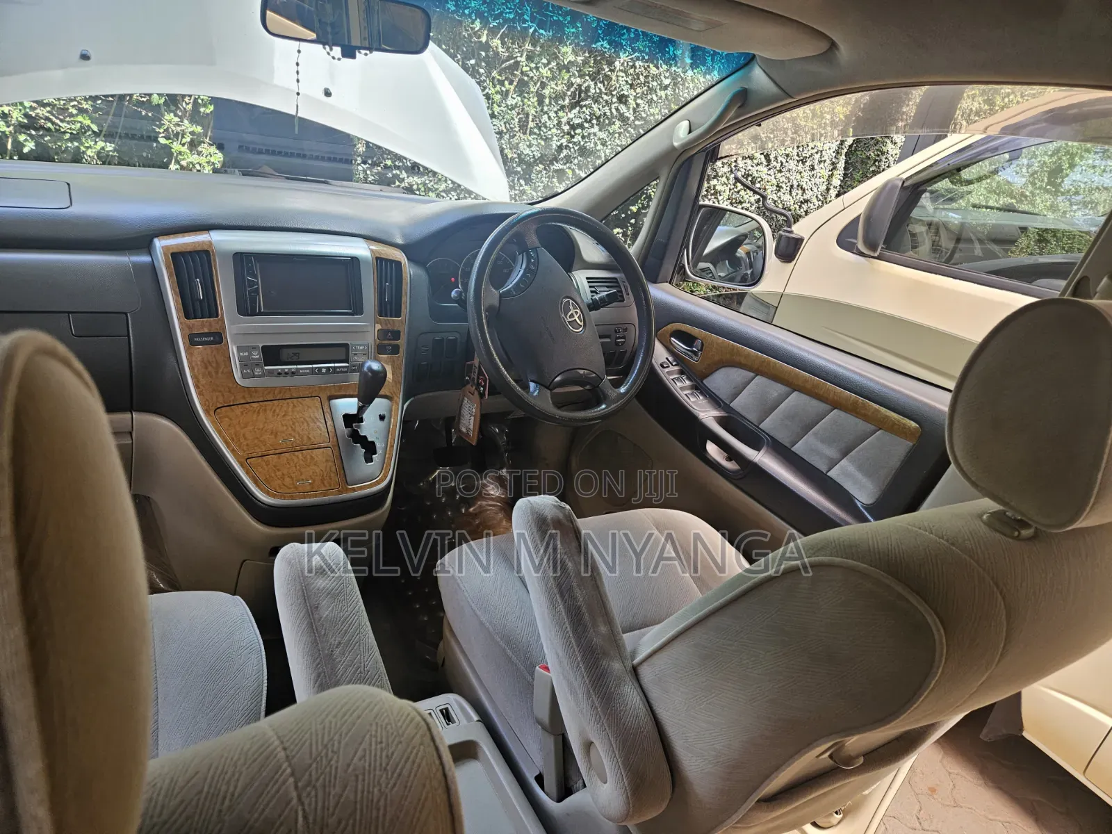 Toyota Alphard 2.4 Petrol FWD 2008 Silver