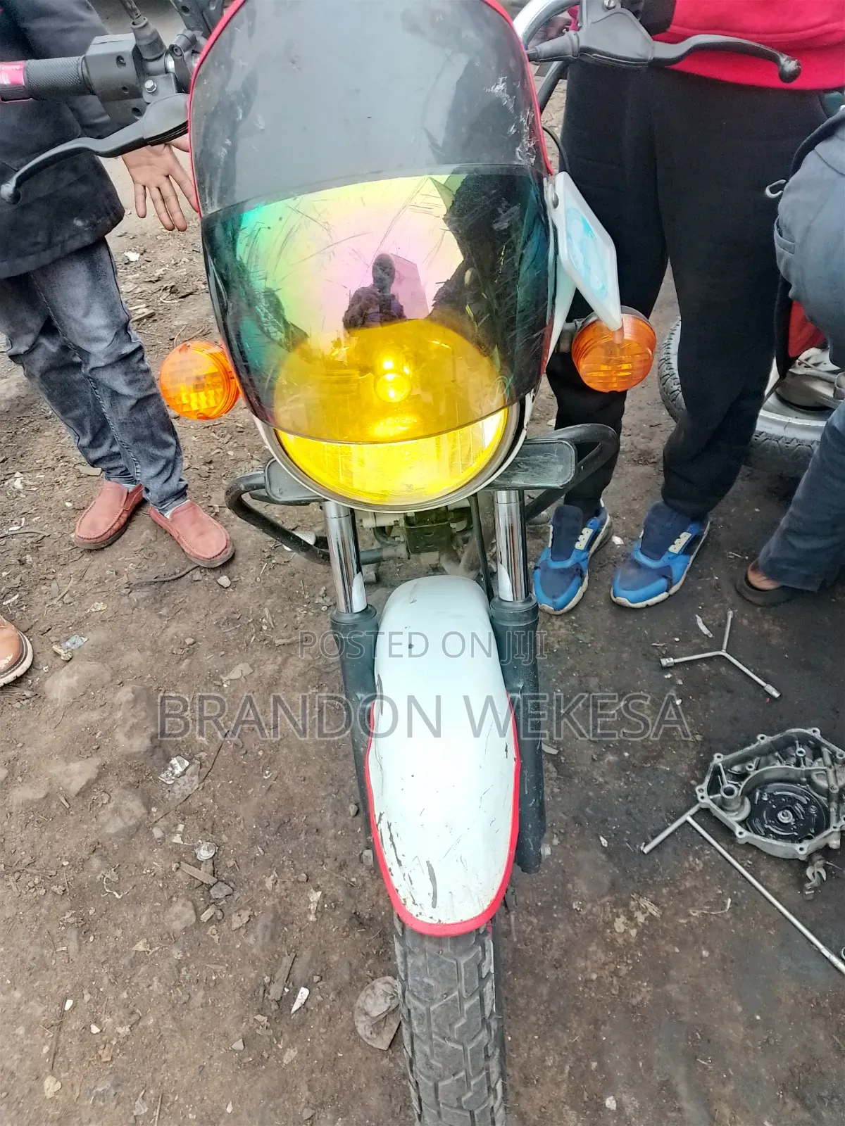 Bajaj Boxer 150 UG 2021 White