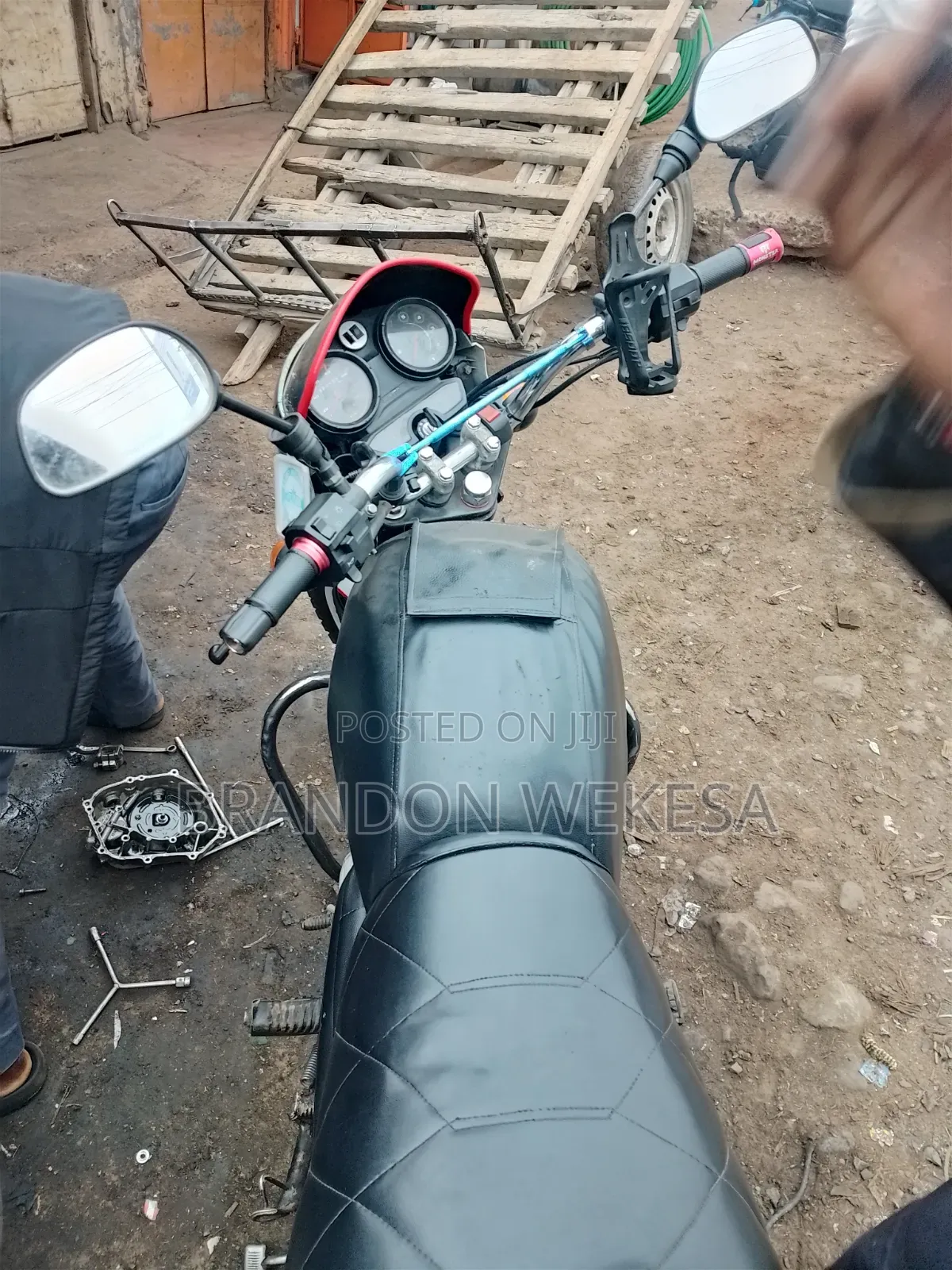 Bajaj Boxer 150 UG 2021 White