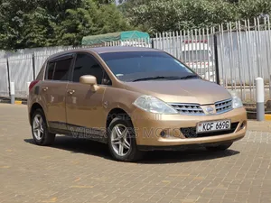Nissan Tiida 2008 Gold