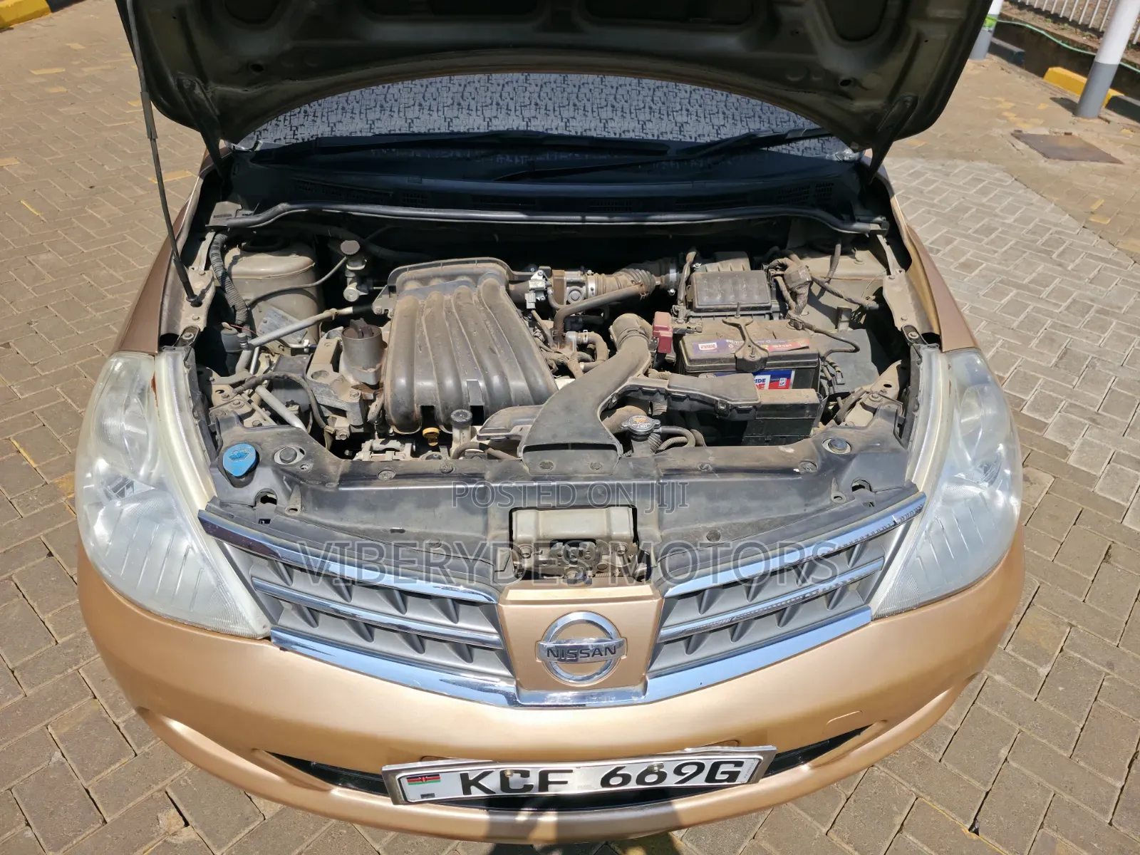Nissan Tiida 2008 Gold