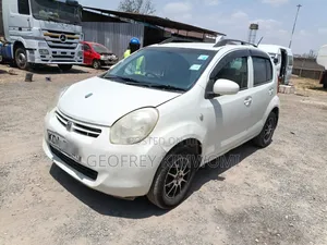 Toyota Passo 1.0 AWD 2014 White