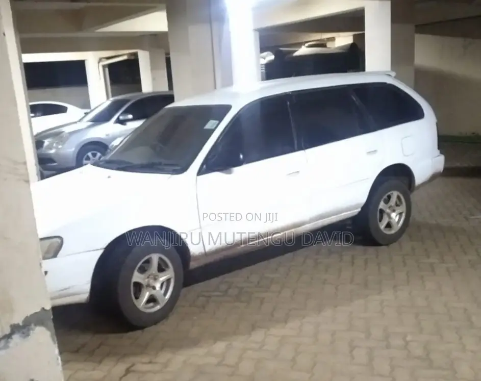 Toyota Corolla Station Wagon 1998 White