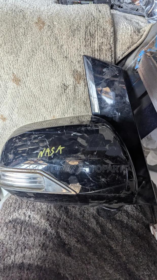 Toyota Vellfire Sidemirror - main view