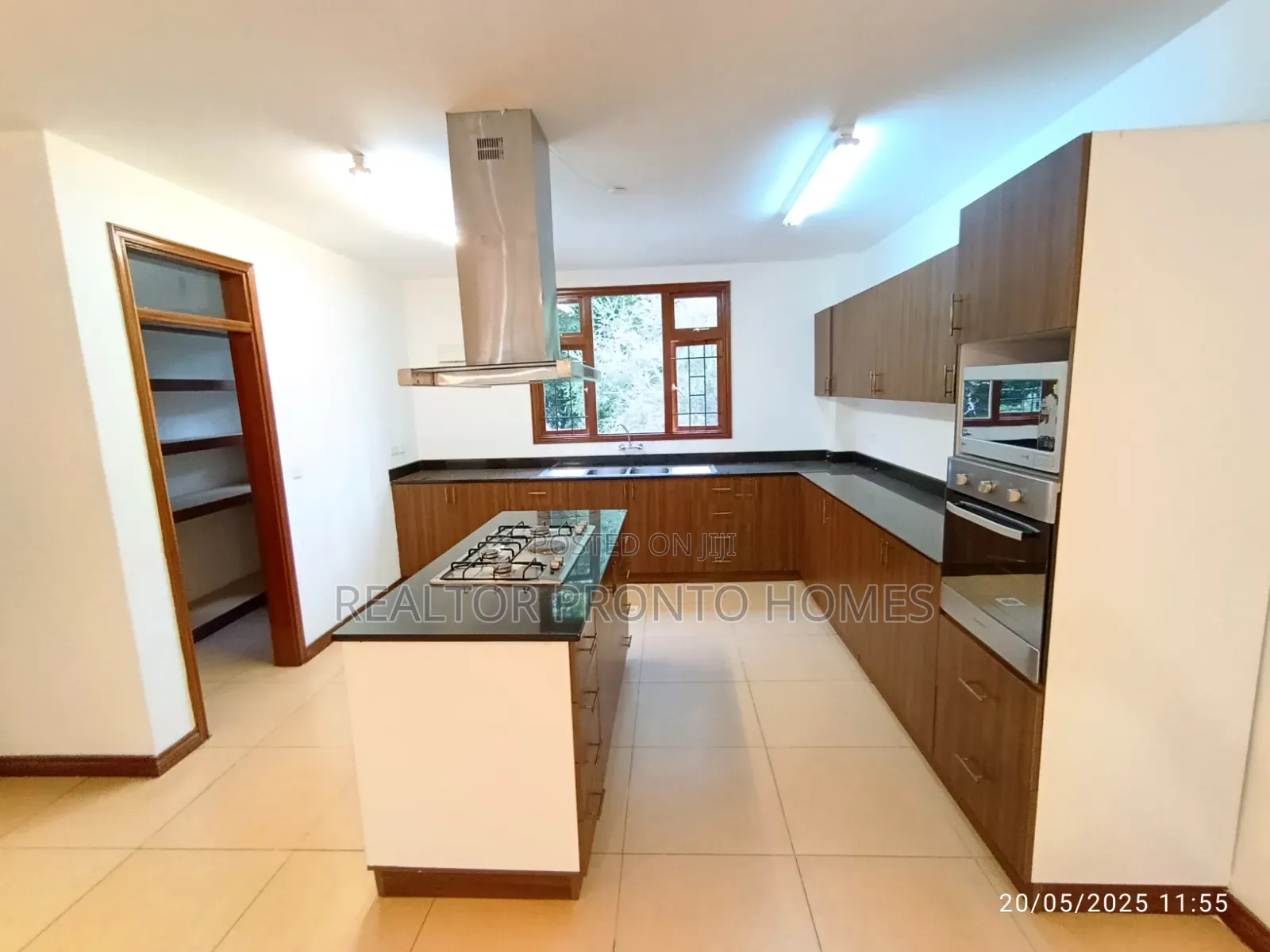 3bdrm Apartment in Riverside for rent