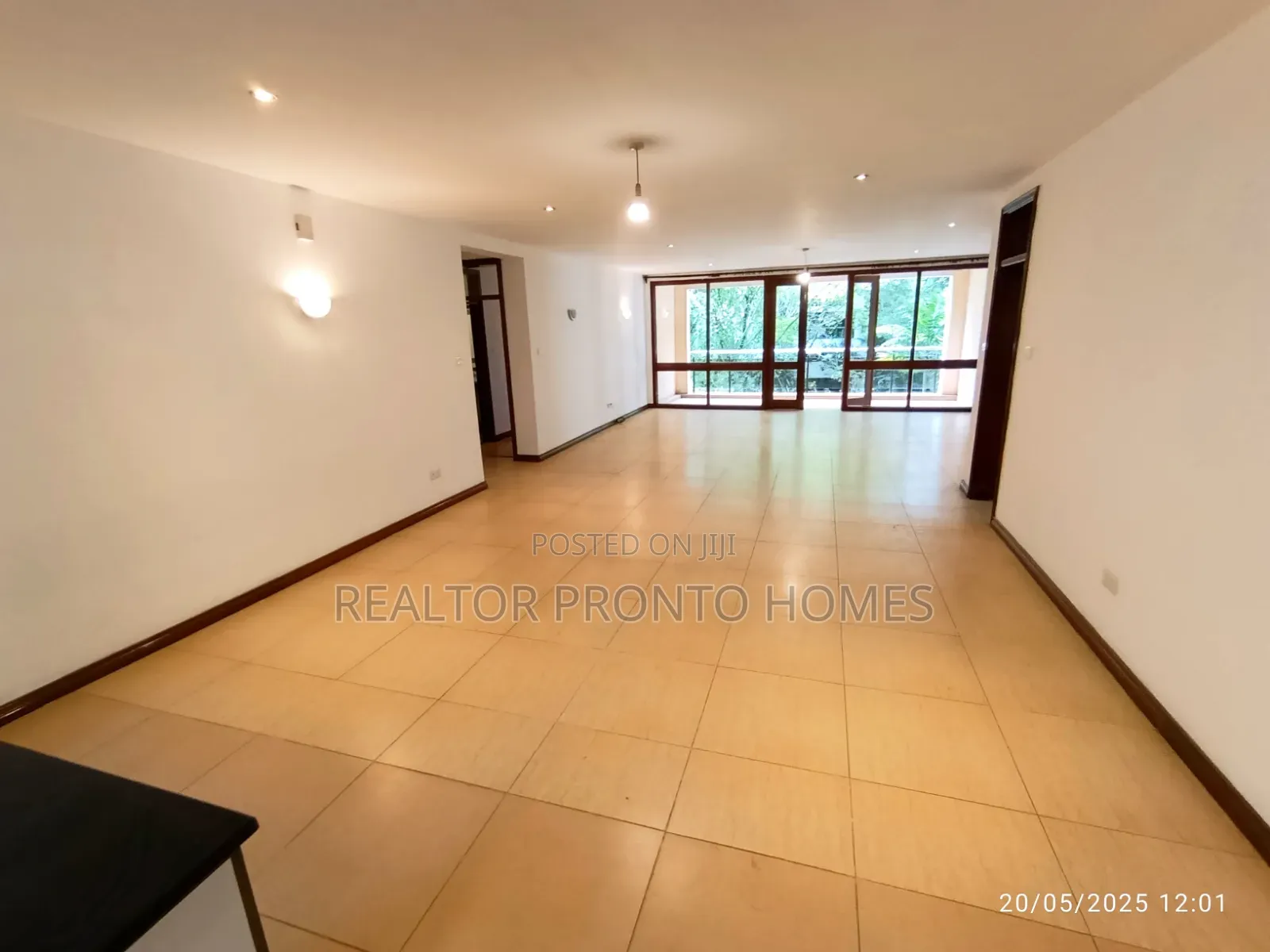 3bdrm Apartment in Riverside for rent