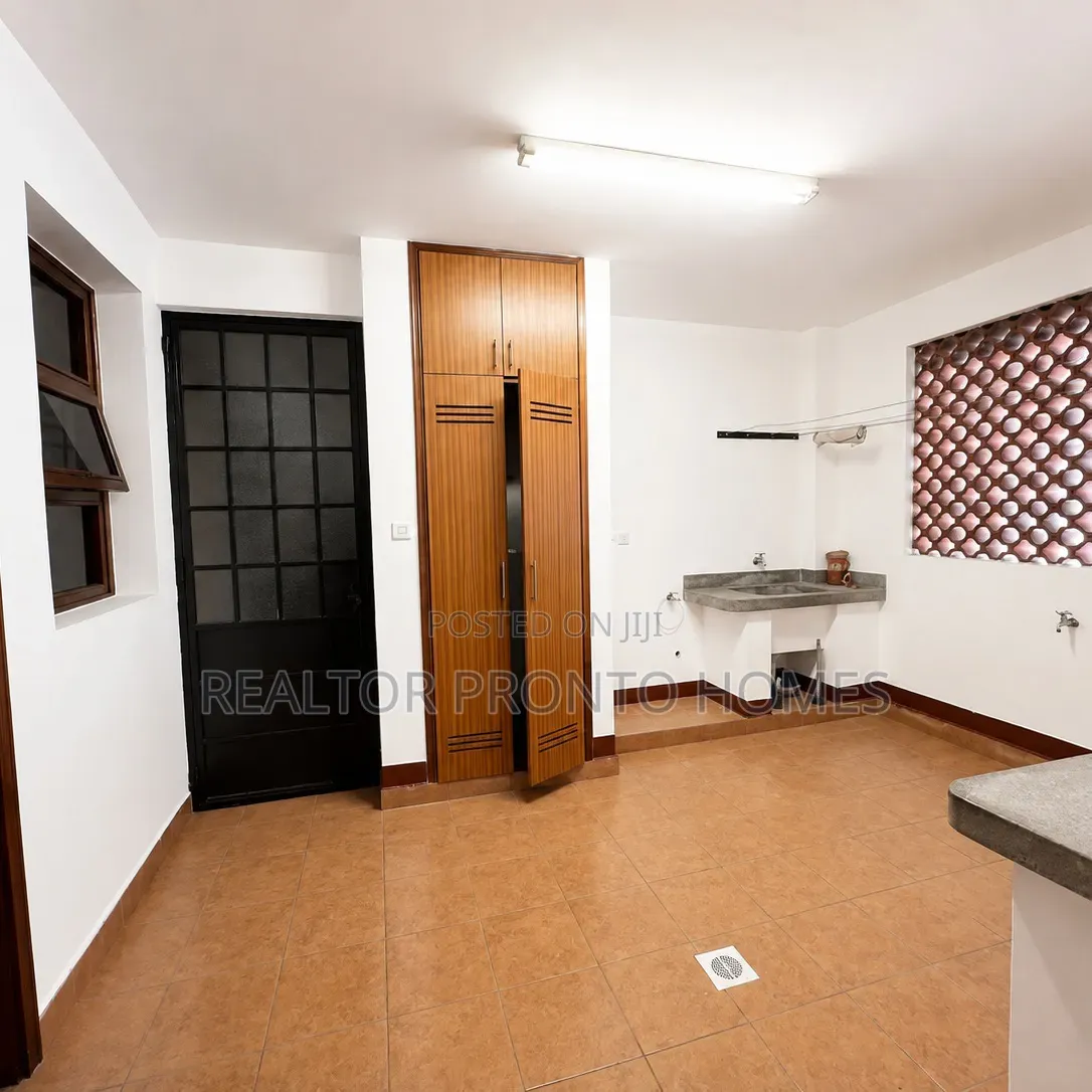 3bdrm Apartment in Riverside for rent