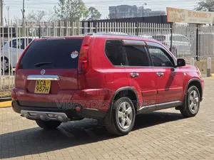 Nissan X-Trail 2007 Red
