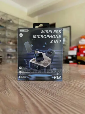 REMAX 2-in-1 Wireless Microphone Set - Black