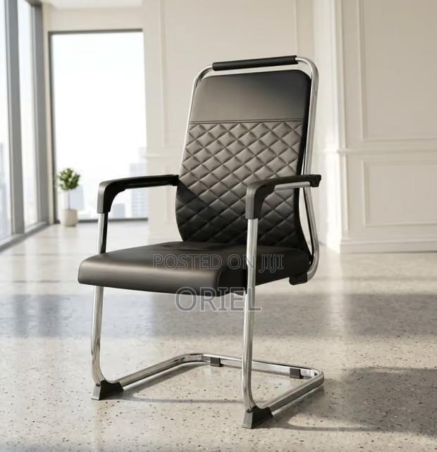 Modern Office Chair : Visitor/Conference Chair