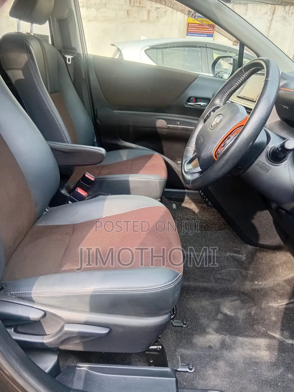 Toyota Sienta 2020 Brown