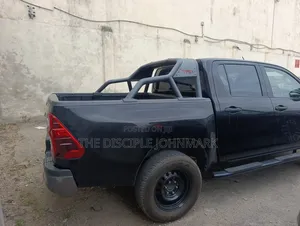 Toyota Hilux 2019 Black