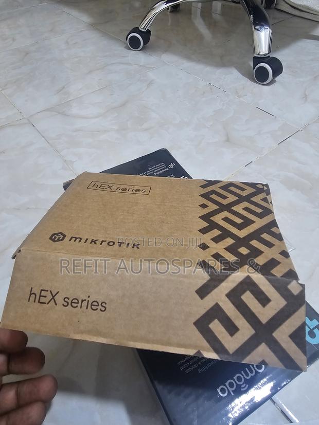 MikroTik hEX S (RB760iGS) 5-Port Gigabit Router With SFP Port – Like N