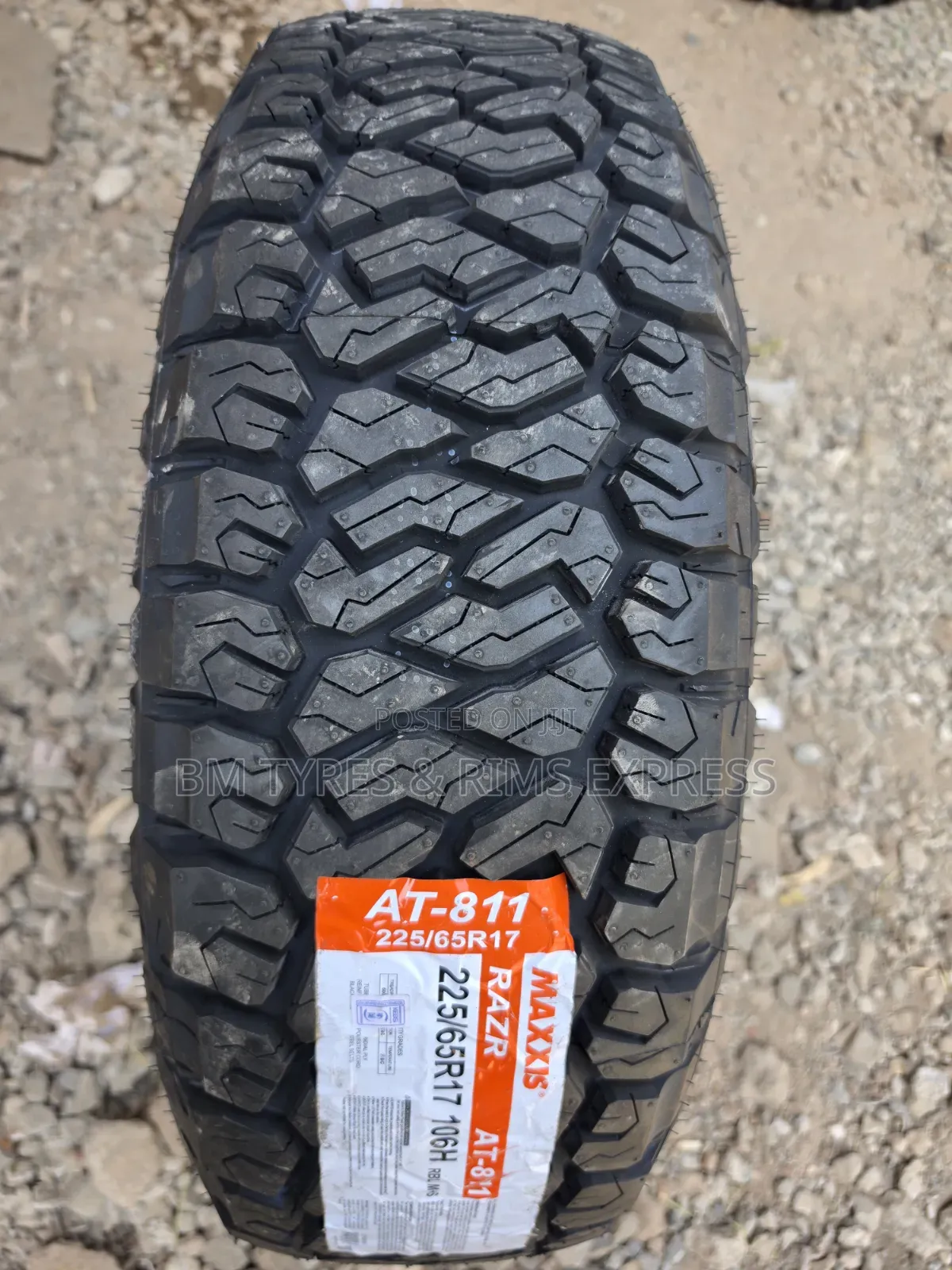 225 /65 R17 Maxxis TIRES (ALL TERRAIN) 811