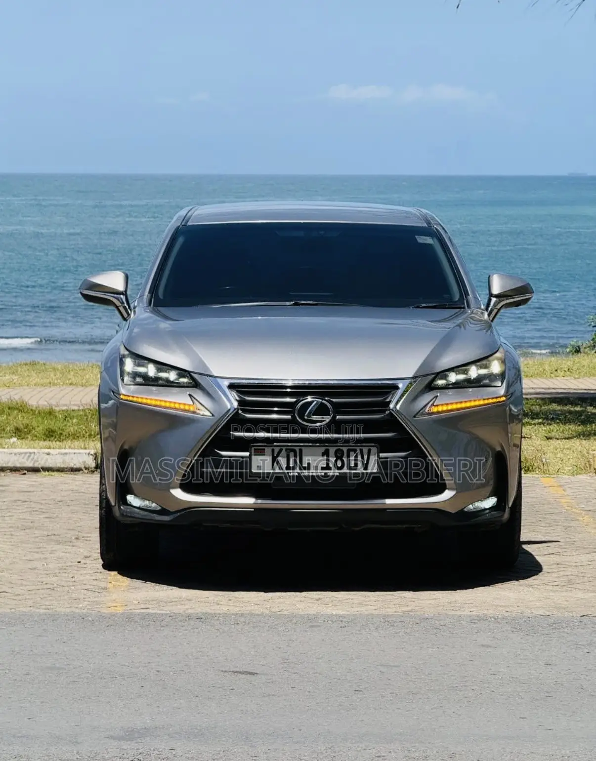 Lexus NX 200 FWD 2016 Silver