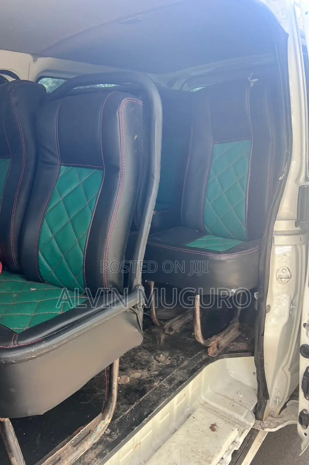 Toyota HiAce 2013 White