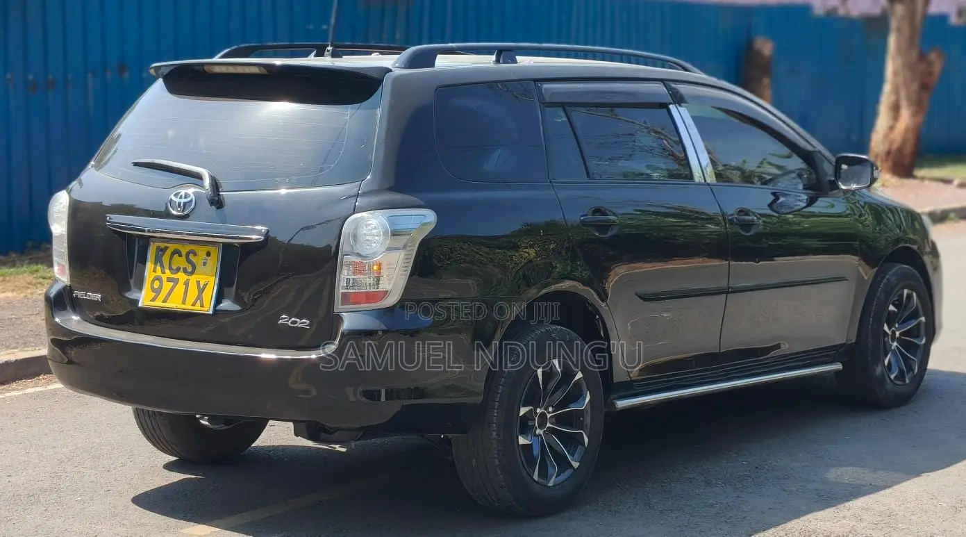 Toyota Corolla Fielder 2011 Black