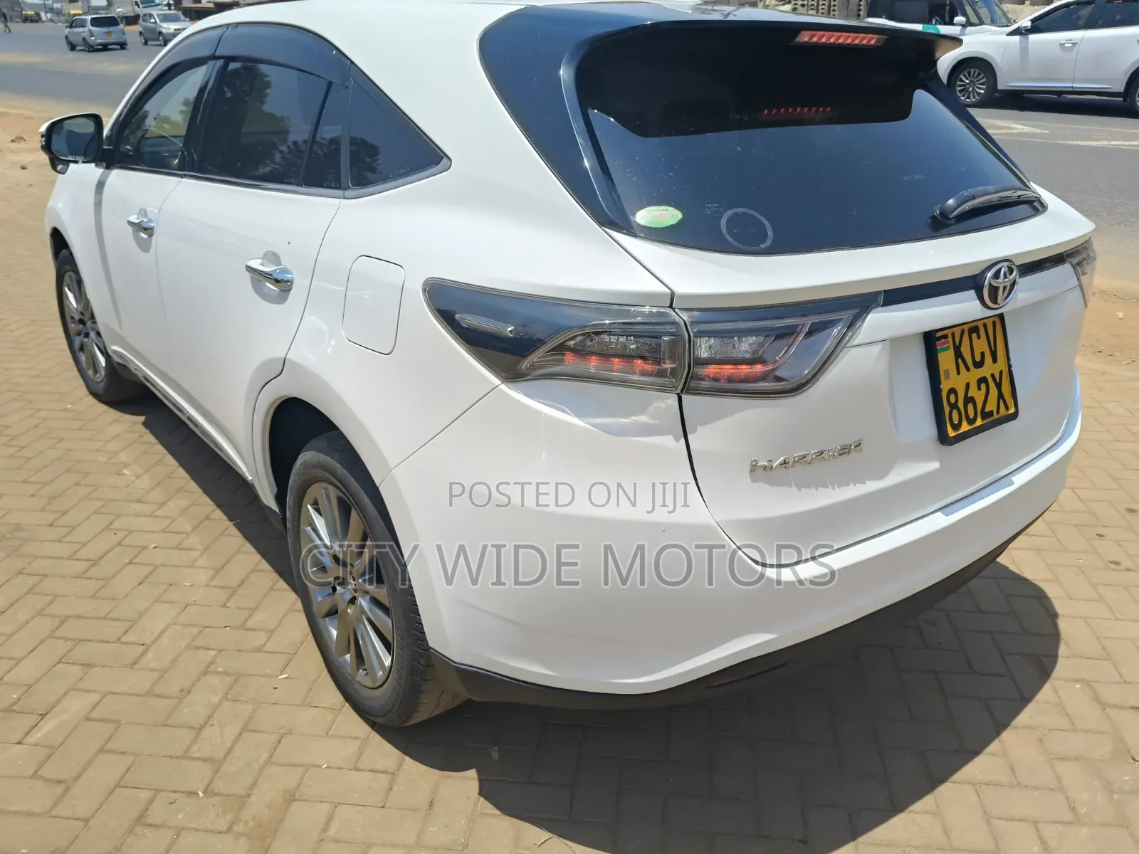 Toyota Harrier 2014 White