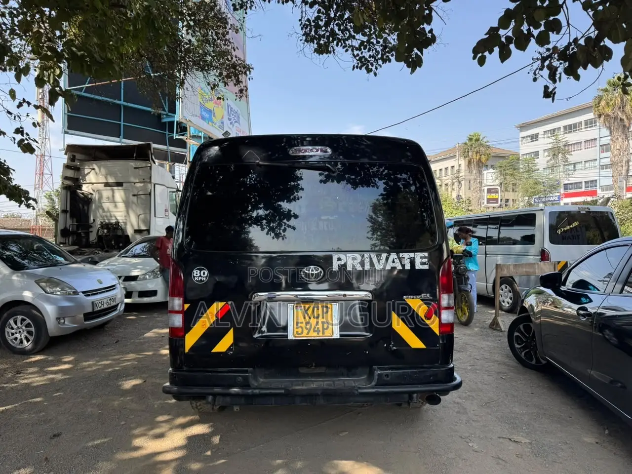 Toyota HiAce 2010 Black