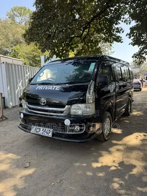 Toyota HiAce 2010 Black