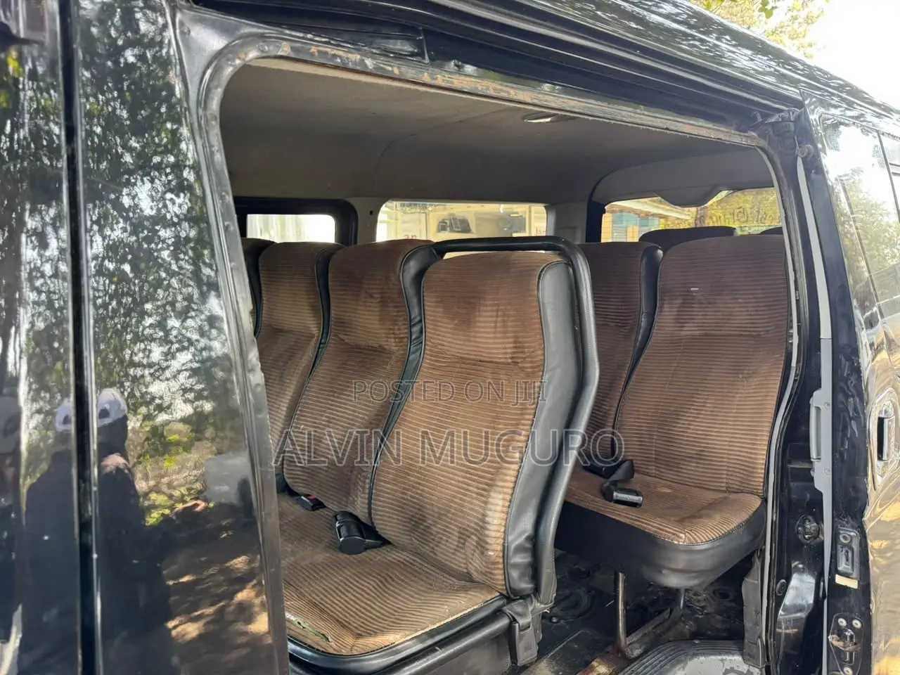 Toyota HiAce 2010 Black