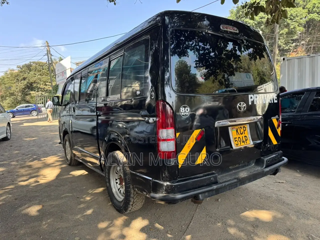 Toyota HiAce 2010 Black