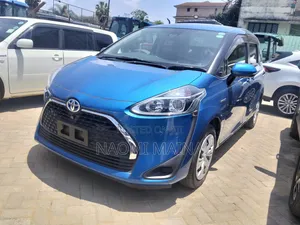 Toyota Sienta 1.5 FWD (6-seater) 2019 Blue