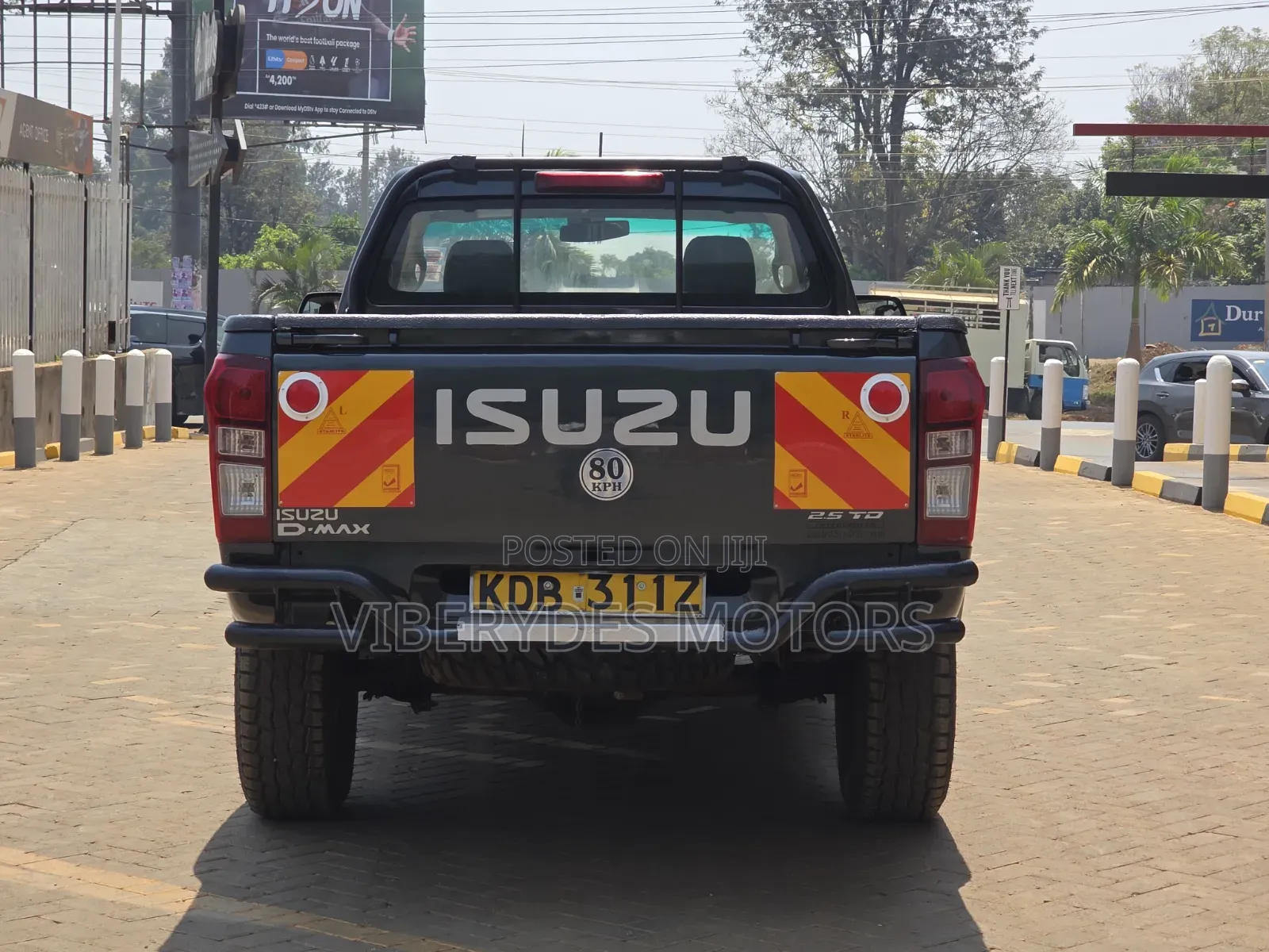 Isuzu D-MAX 2021 Gray
