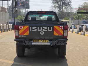 Isuzu D-MAX 2021 Gray
