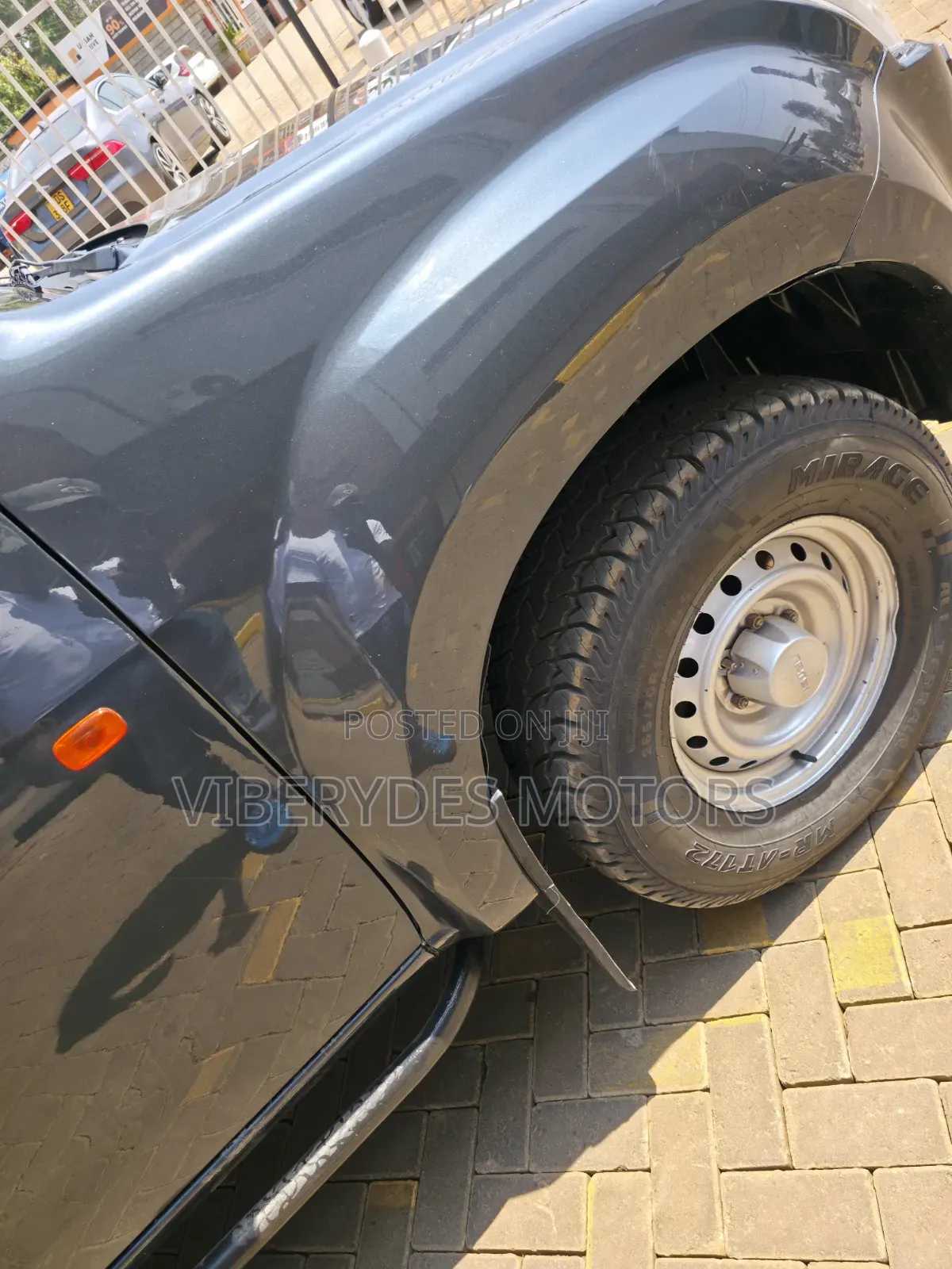 Isuzu D-MAX 2021 Gray