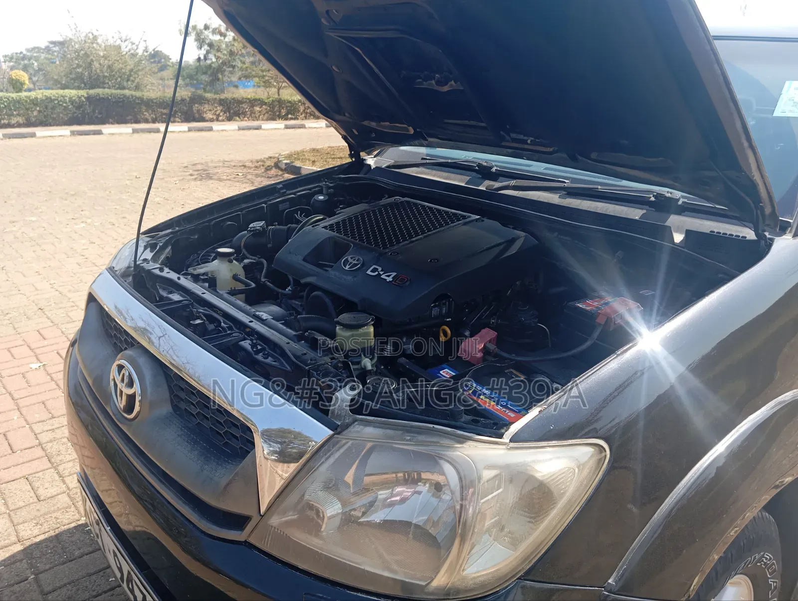 Toyota Hilux 2011 Black