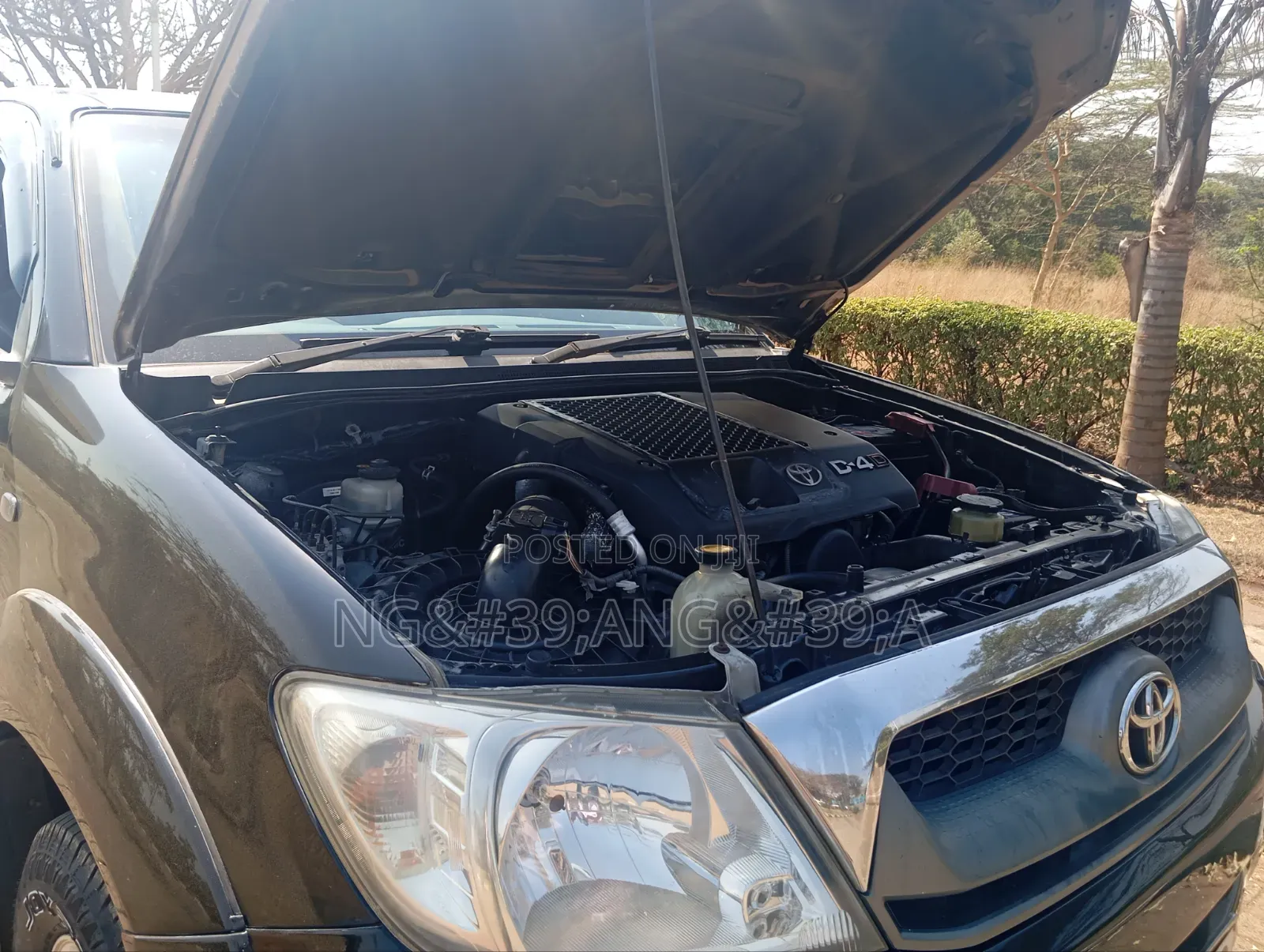 Toyota Hilux 2011 Black