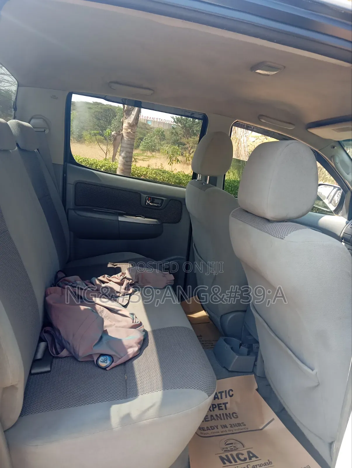 Toyota Hilux 2011 Black