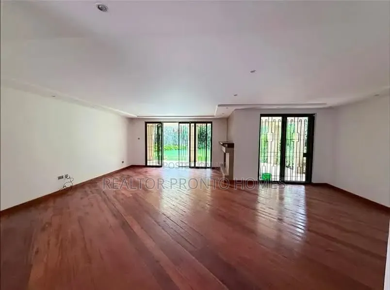 5bdrm Villa in Lavington, Maziwa for sale