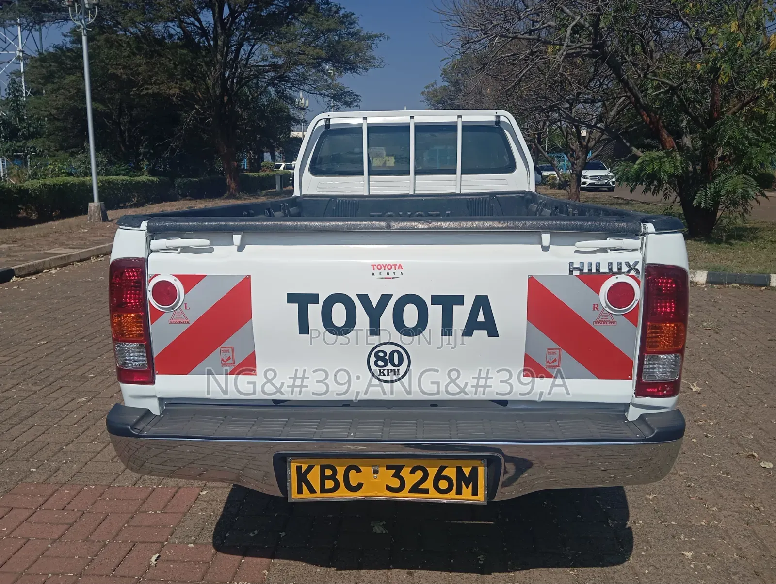 Toyota Hilux 2008 White