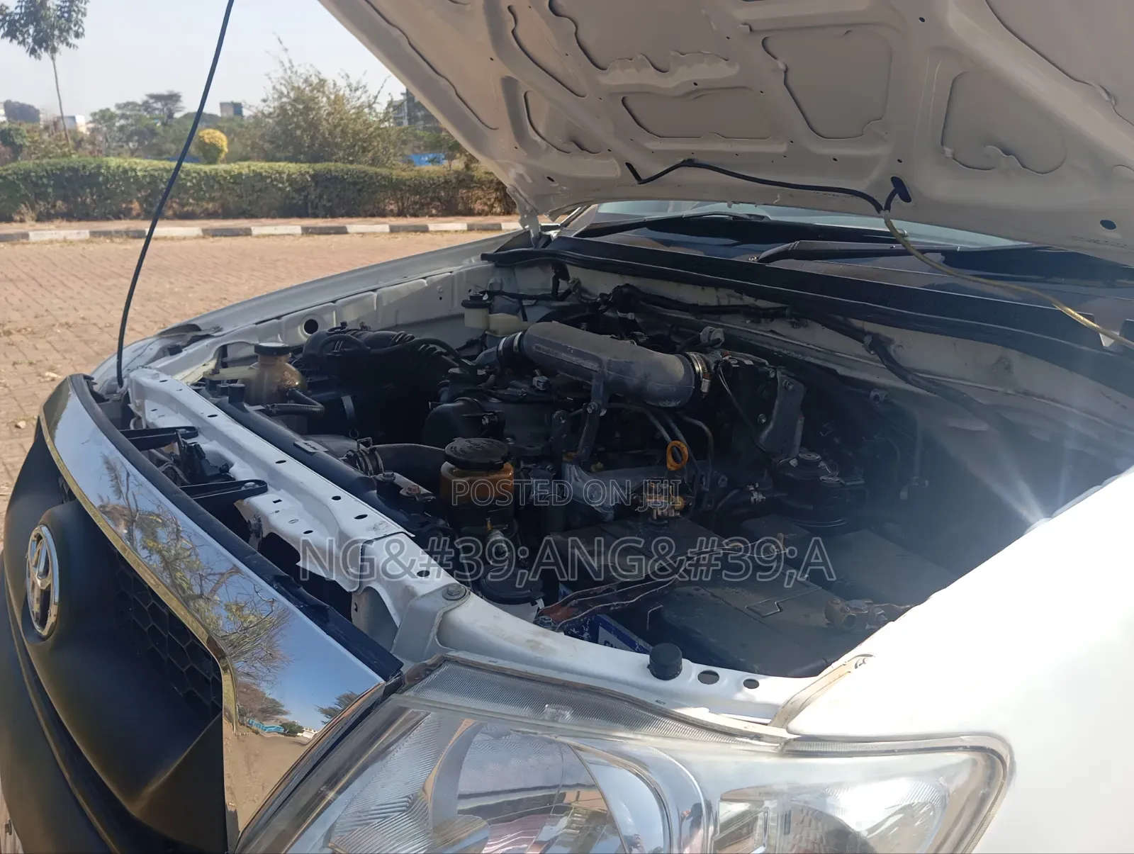 Toyota Hilux 2008 White