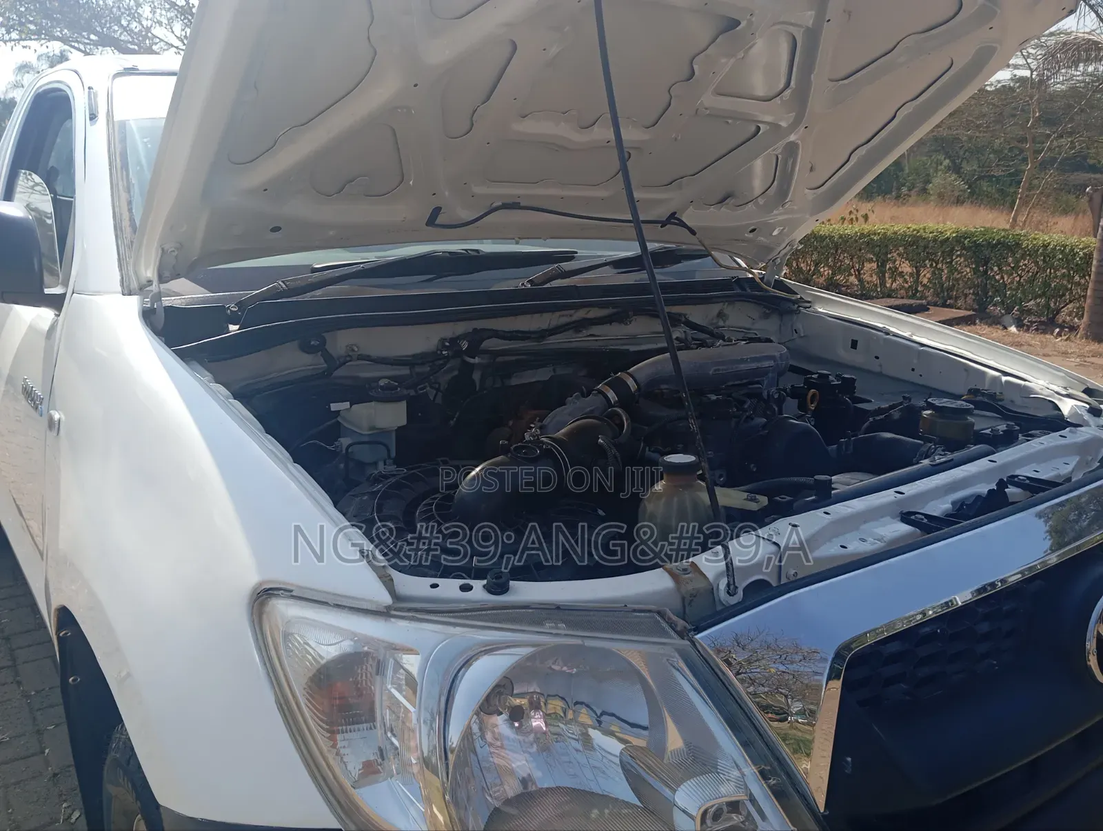 Toyota Hilux 2008 White
