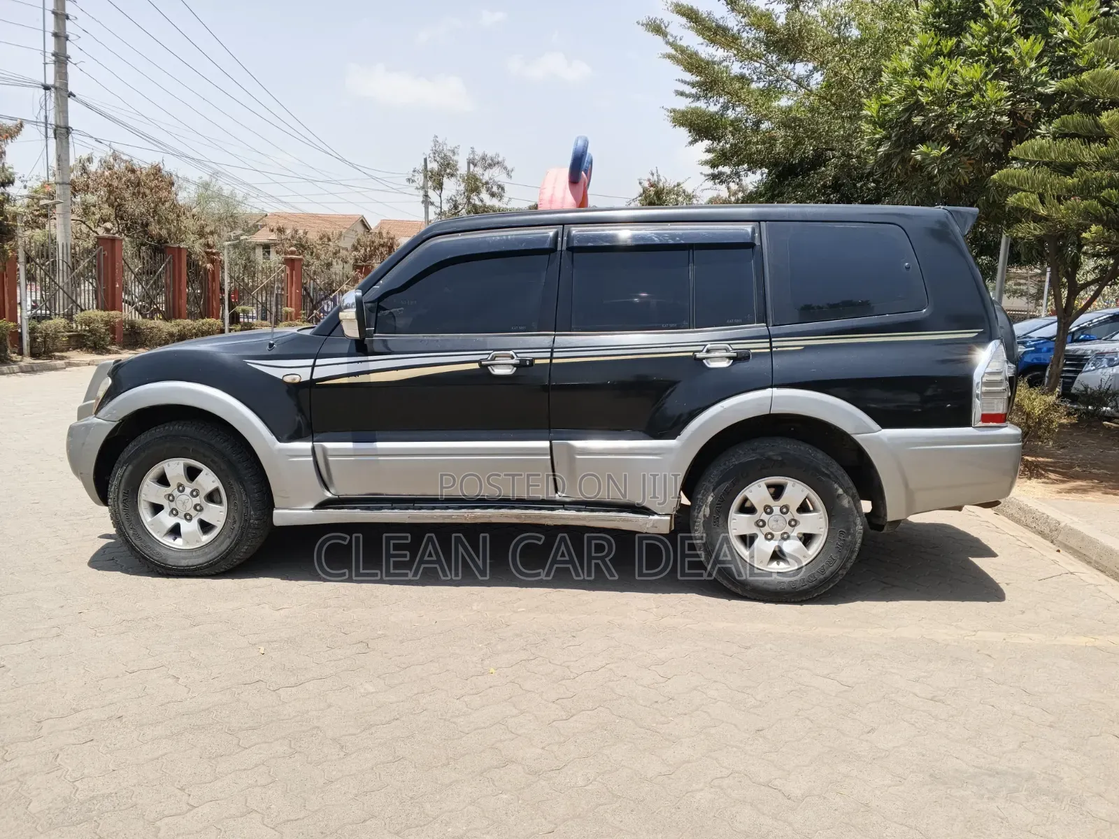 Mitsubishi Pajero 2002 Black