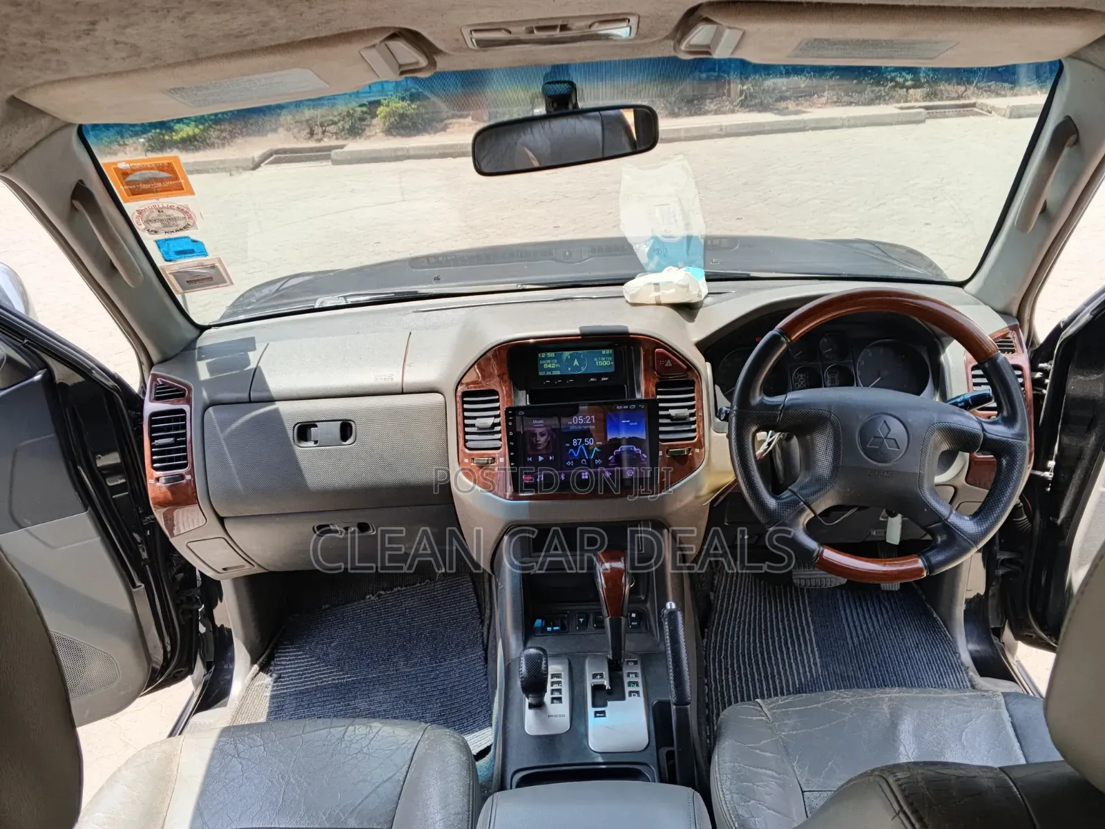 Mitsubishi Pajero 2002 Black