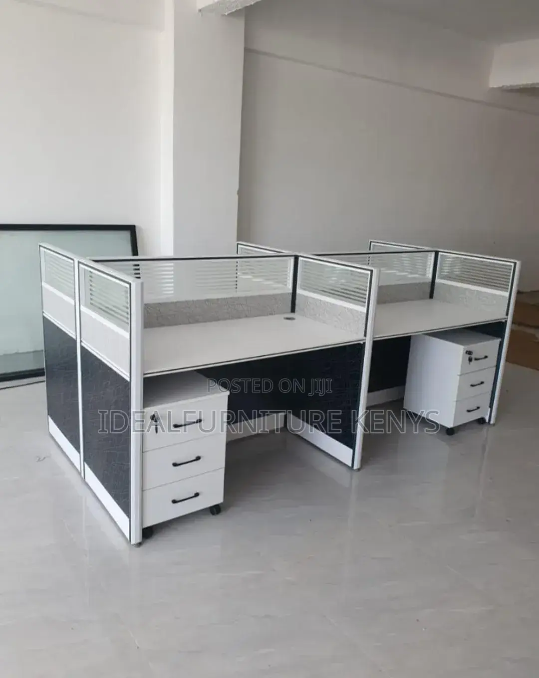 Working Station