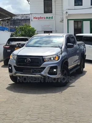 Toyota Hilux 2019 Gray