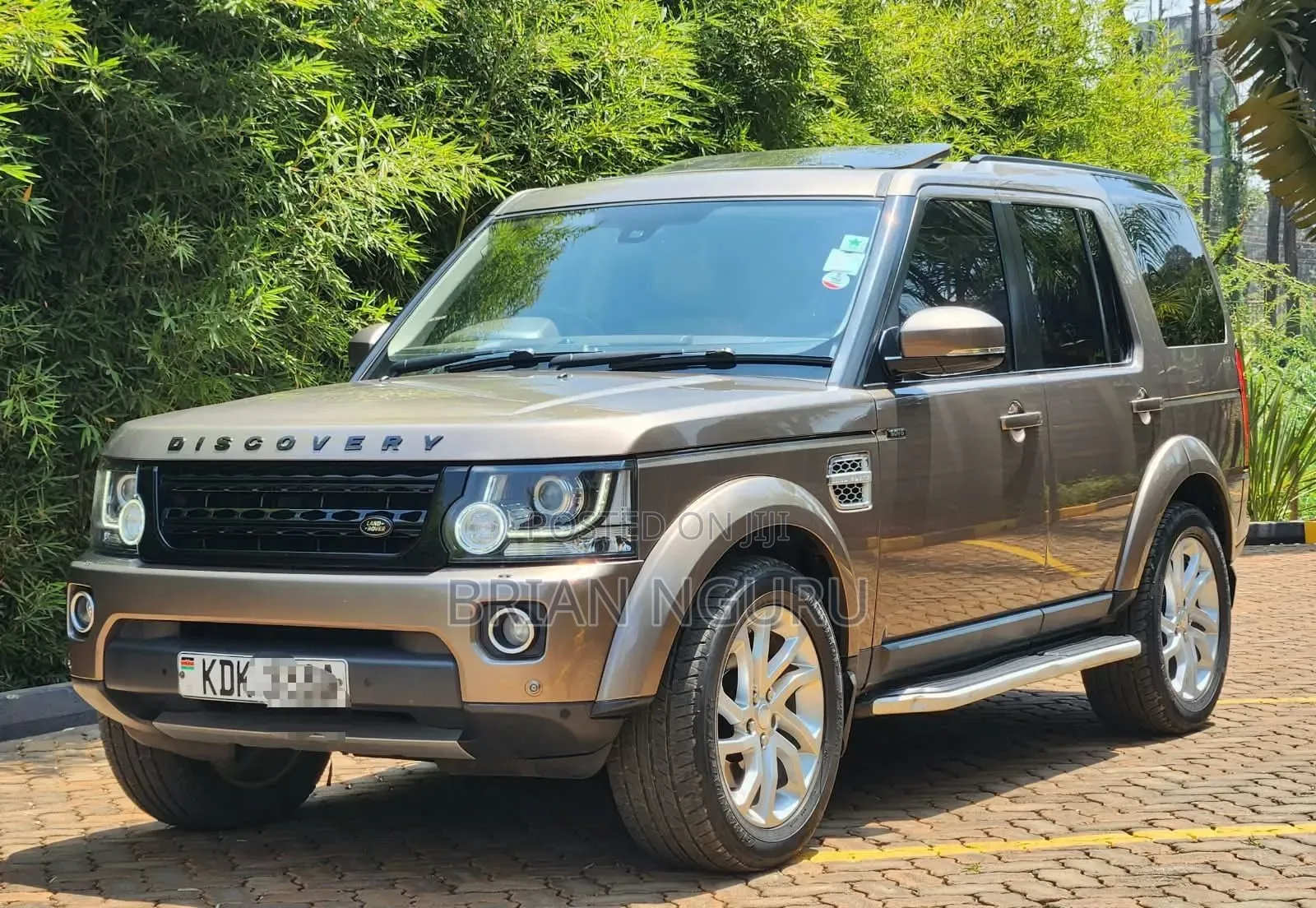 Land Rover Discovery 2015 Brown