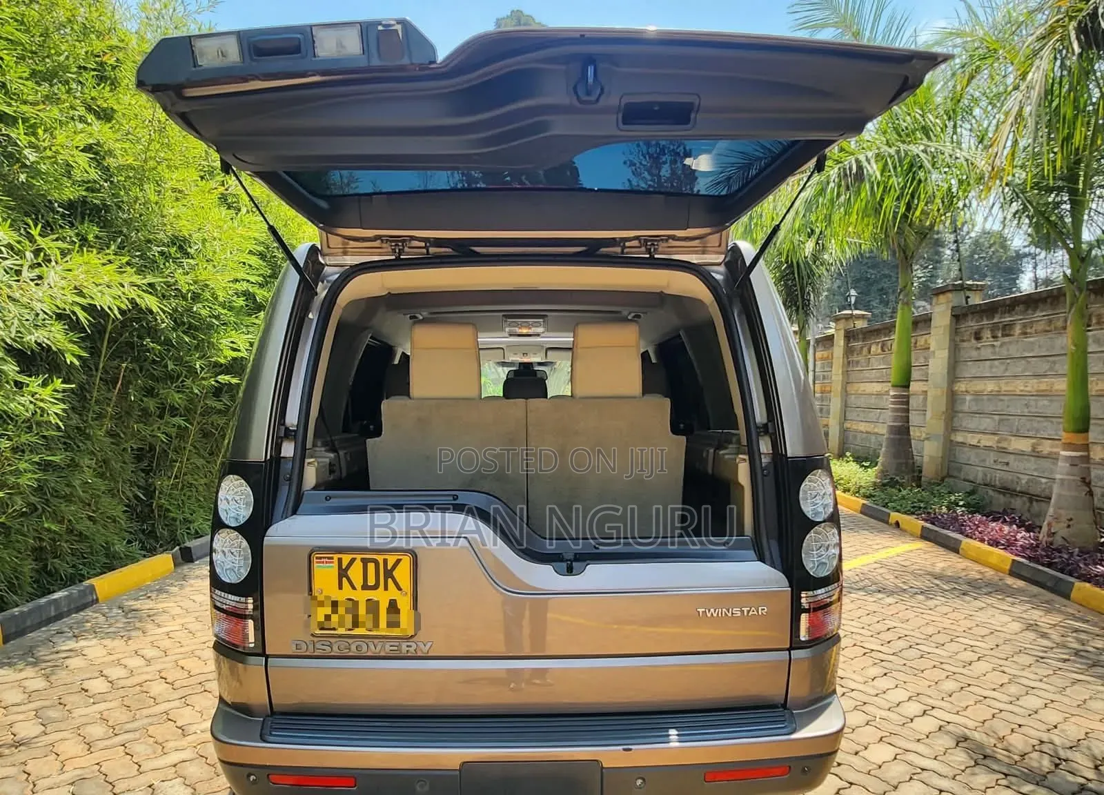 Land Rover Discovery 2015 Brown