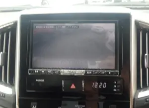 Toyota Land Cruiser 4.6 V8 ZX 2018 Pearl