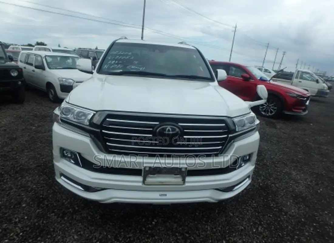 Toyota Land Cruiser 4.6 V8 ZX 2018 Pearl