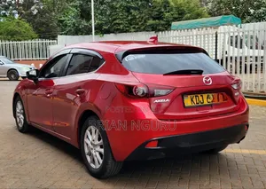 Mazda Axela 2015 Red