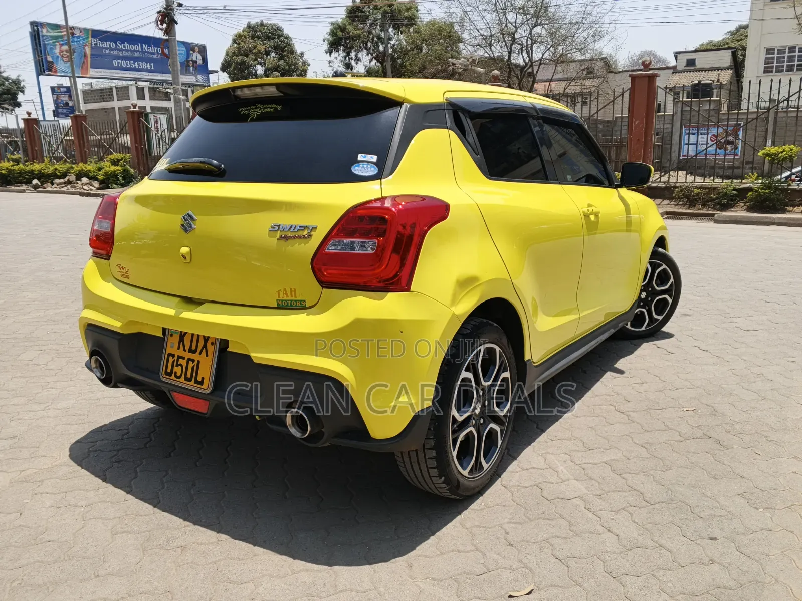 Suzuki Swift 2019 Green