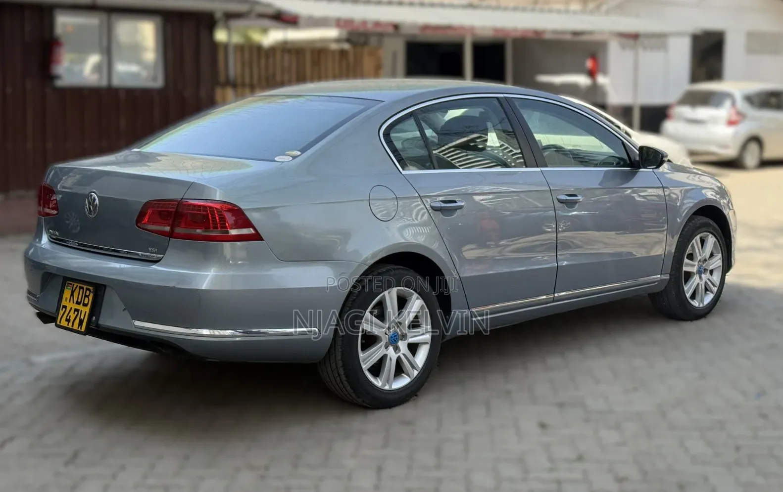 Volkswagen Passat 2013 Blue